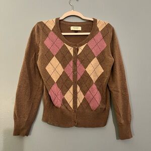 Stylish Brown Cardigan with Pink and Cream Argyle